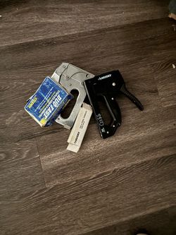 Staple guns
