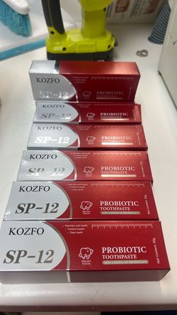 Probiotic toothpaste