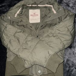 Hollister Puffer Jacket, size large 