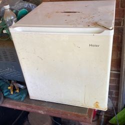 Used Mini Refrigerator 