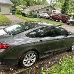 2016 Chrysler 200S