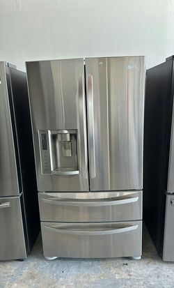 LG 4-Door Refrigerator (French Door Fridge with Drawer Freezer) - Ice Maker Energy Star