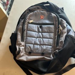 Swiss Gear Airflow Cushioned Computer/Media Multi Pocket Backpack Black/Gray