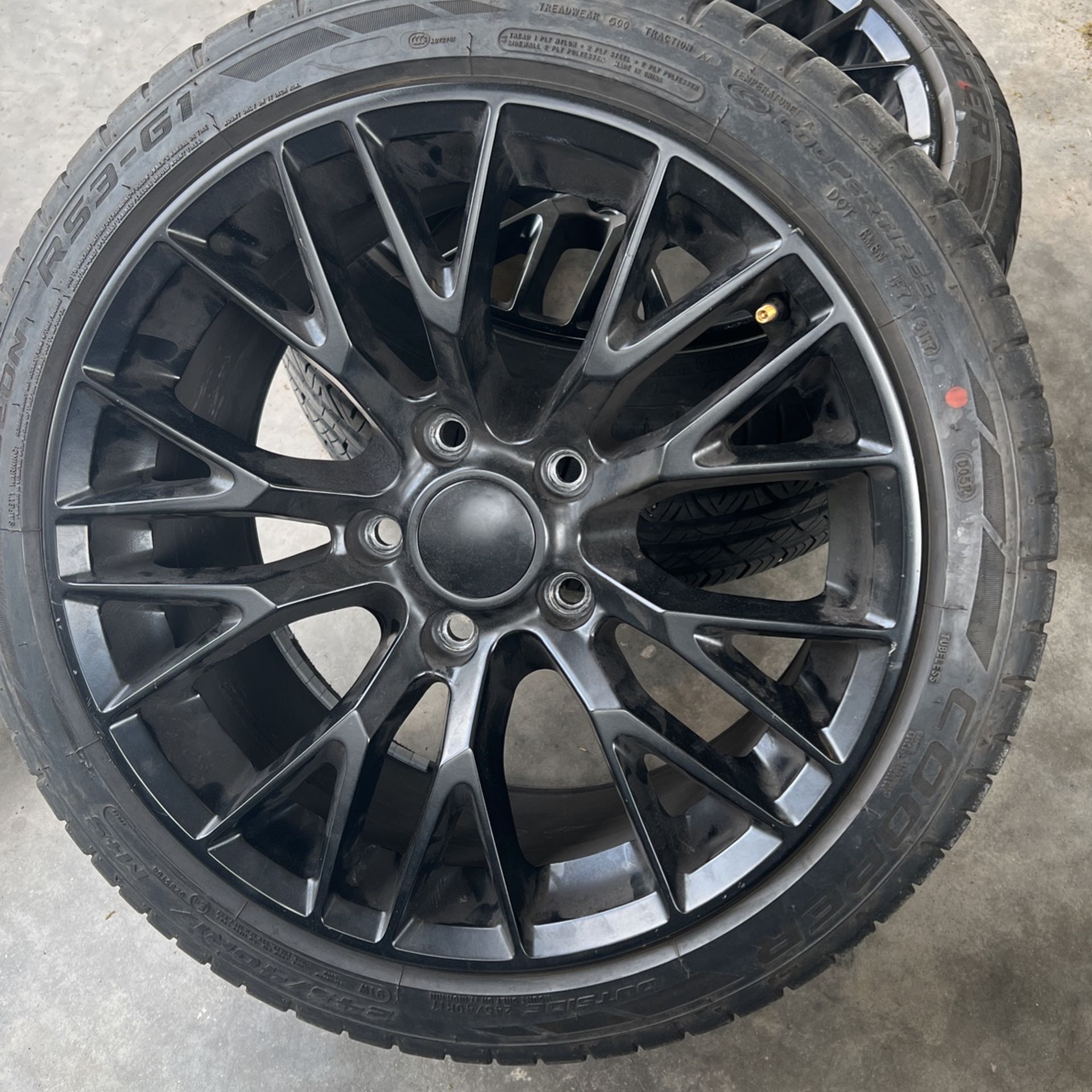 Cli Reps Rims Z06 Reps And Base C7 Wheels for Sale in Glendale, AZ - OfferUp