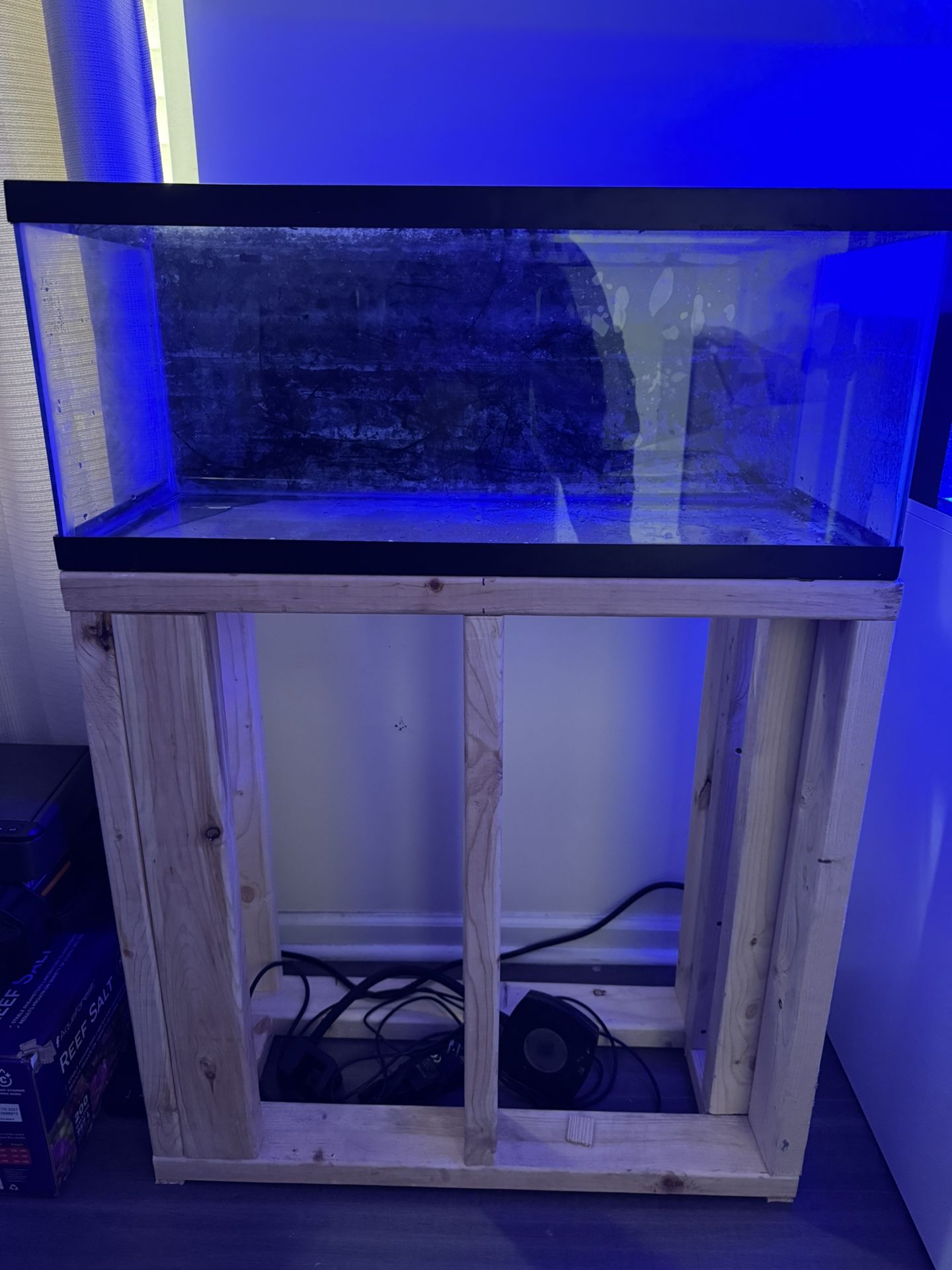 20 Gallon With Stand