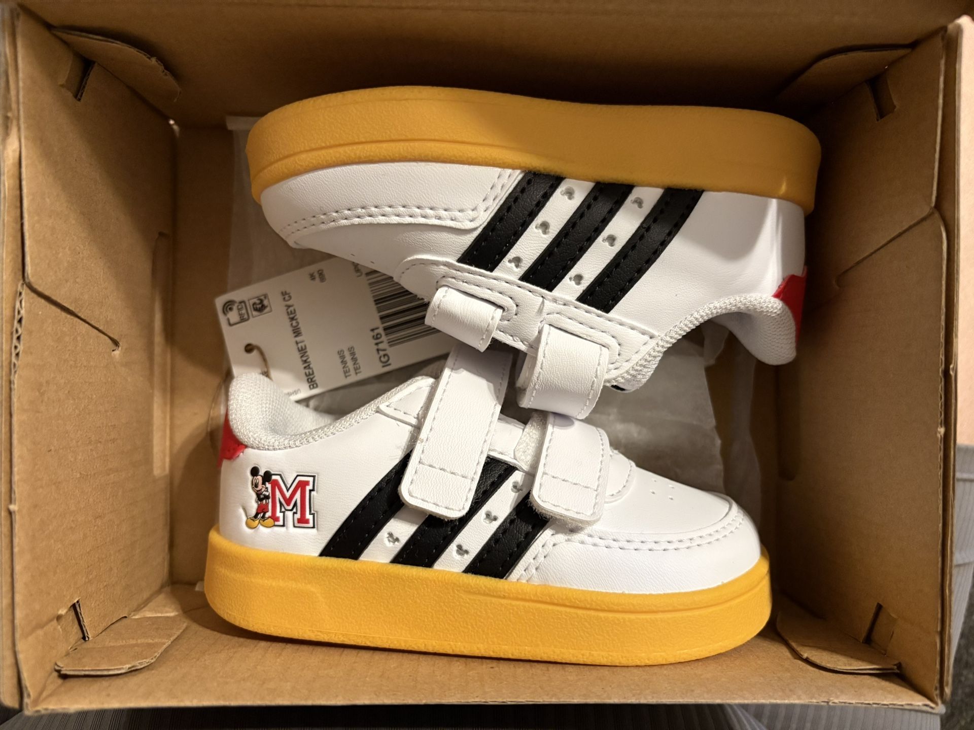 New adidas Disney Mickey Mouse Toddler 5c Shoes