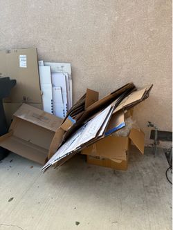 Free moving boxes!