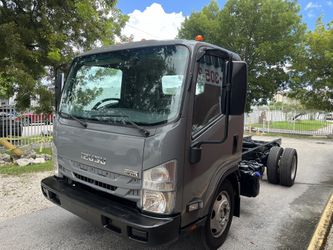 2018 Isuzu NRR