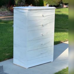 5 Drawer Dresser
