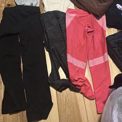 Bolsa de ropa para niña 6/8 /10  $12 toda buenas condiciones