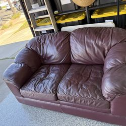 Leather couch loveseat, burgundy