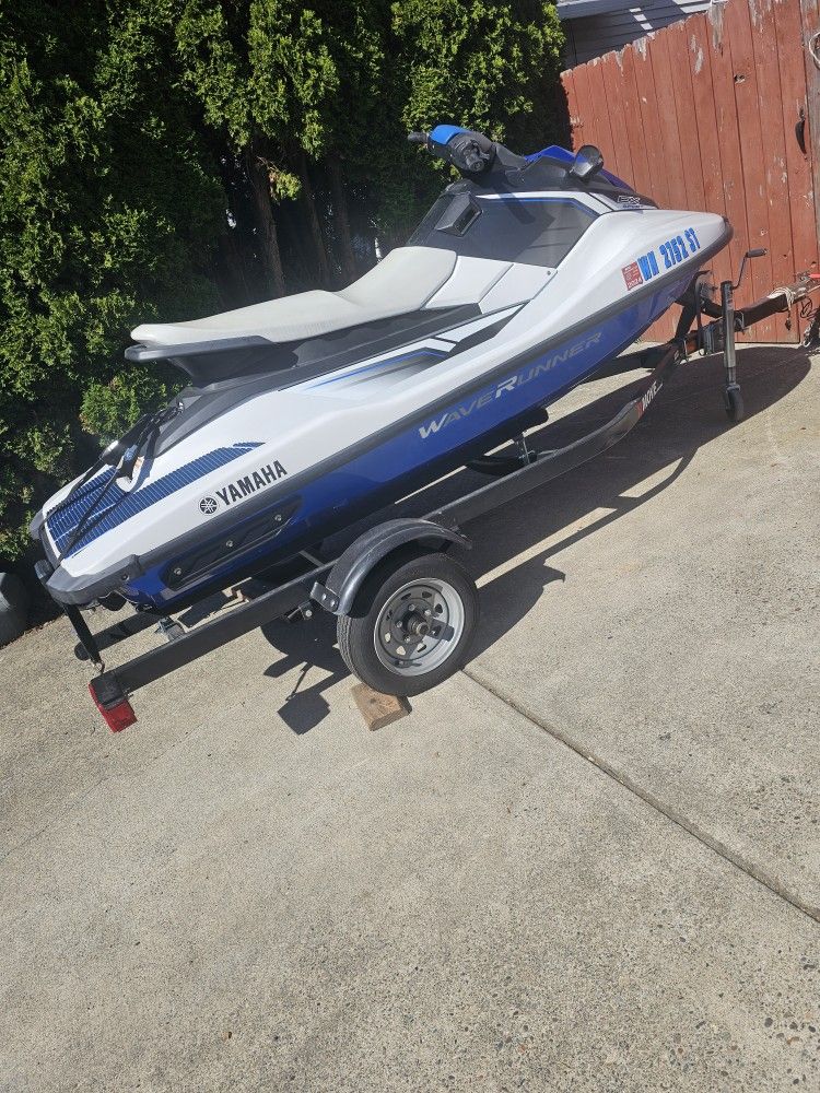 2019 Yamaha Waverunner ex sport