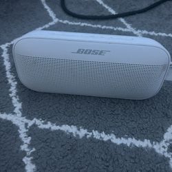 Bose Sound link Flex Blue Tooth Speaker