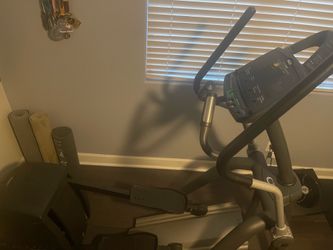 Precor EFX 556 Elitical