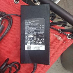 Dell 130 Watts AC Adapter 