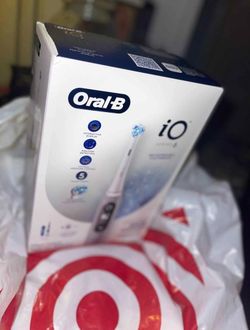 Oral-B IO6 (Bluetooth & app) 2024 Model