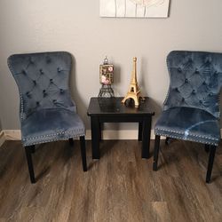 Accents Chairs With Table