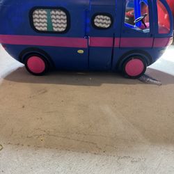 ✨✨✨✨ L.O.L. Surprise! OMG 4-in-1 Glamper Fashion Camper – AS IS