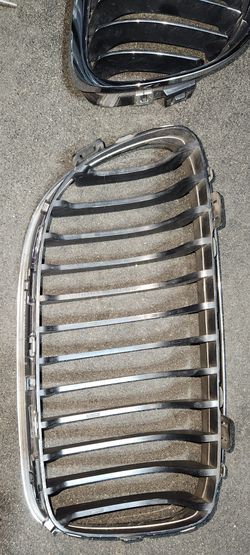 2011 BMW FRONT GRILL