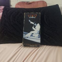 Elvis Presley "Walk A Mile In My Shoes" The Essential 70s Master's 5 Compact Disc!!! 