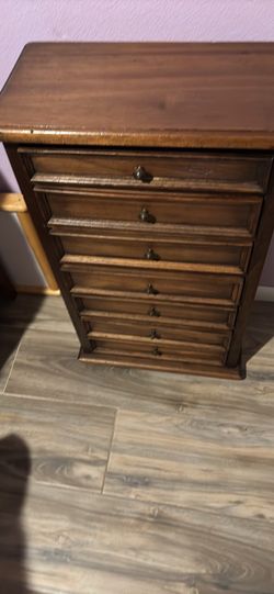 Antique jewelry box