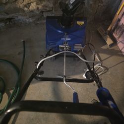 Snow Joe Snow Thrower