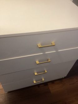 Dresser great condition