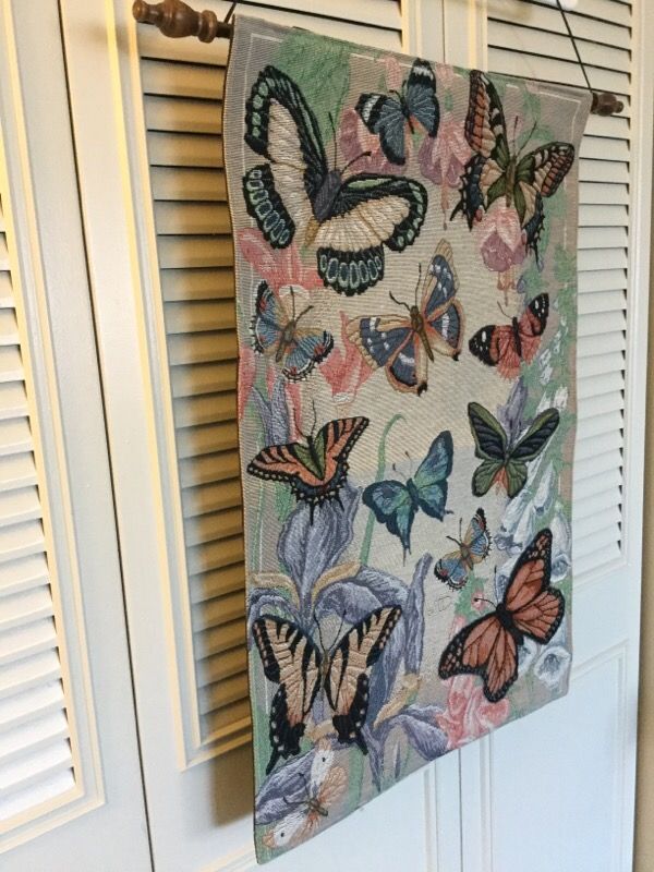 Home decoration / Butterflies needle point wall art