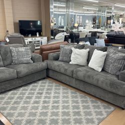 Beautiful Sofa And Loveseat 