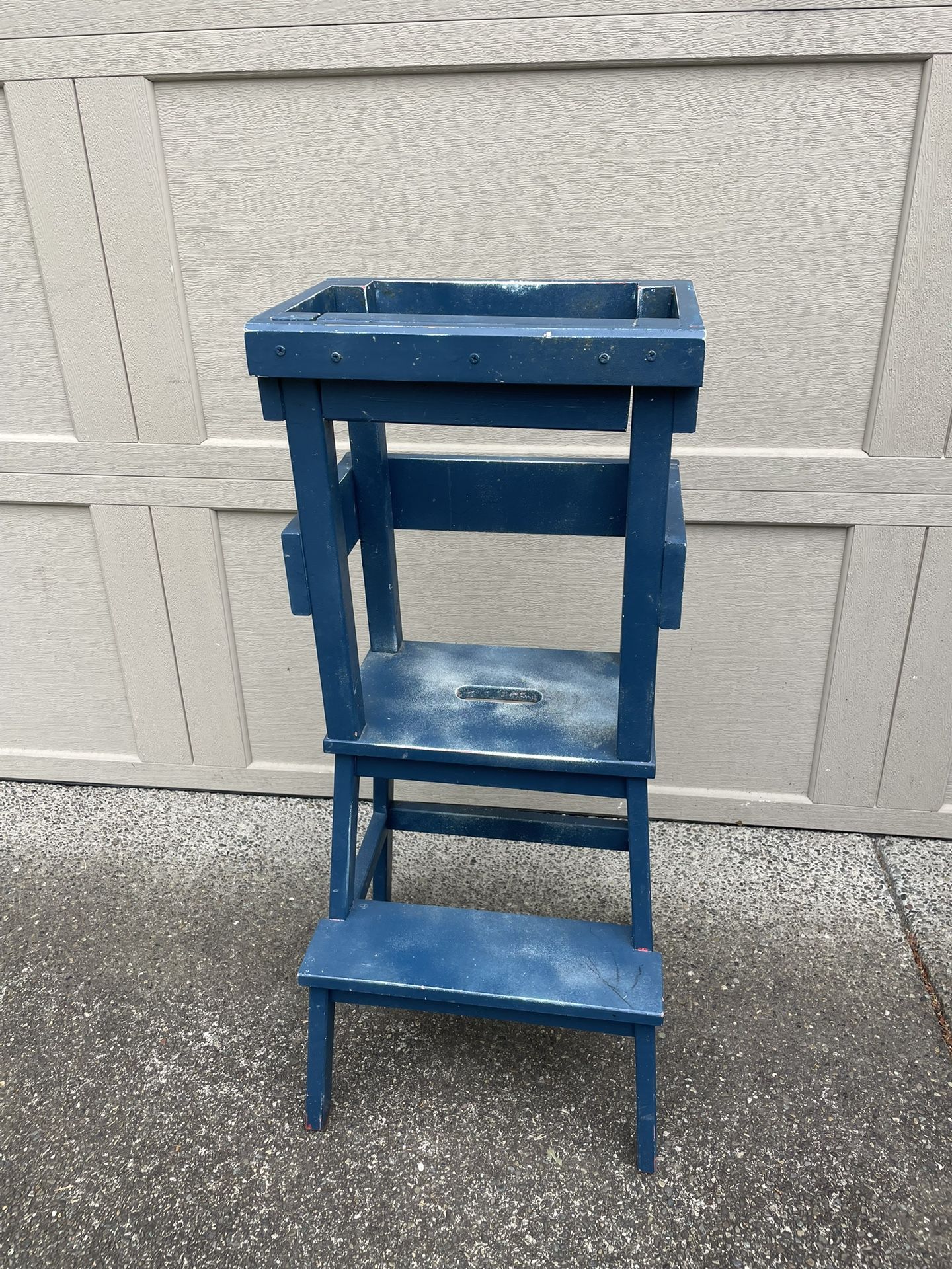 Toddler Helper Tower, Blue