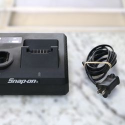 Snap-On CTC131 Charger