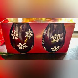 Pair Set of 2 NIB St. Nicholas Square Yuletide, stemless wine glasses cups Drinkware dinner kitchen 