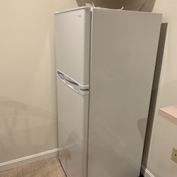 Haier Fridge/freezer Combo
