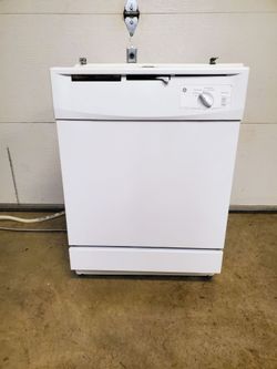 GE dishwasher (delivery available)