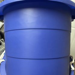 20 Gallon Blue tub Container, Used In Good Condition 