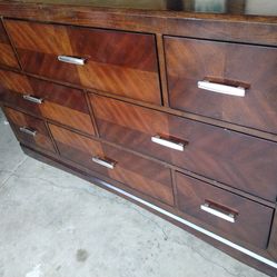 Brownline Dresser