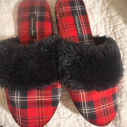 Victoria's Secret Signature Satin Fur Slippers size S