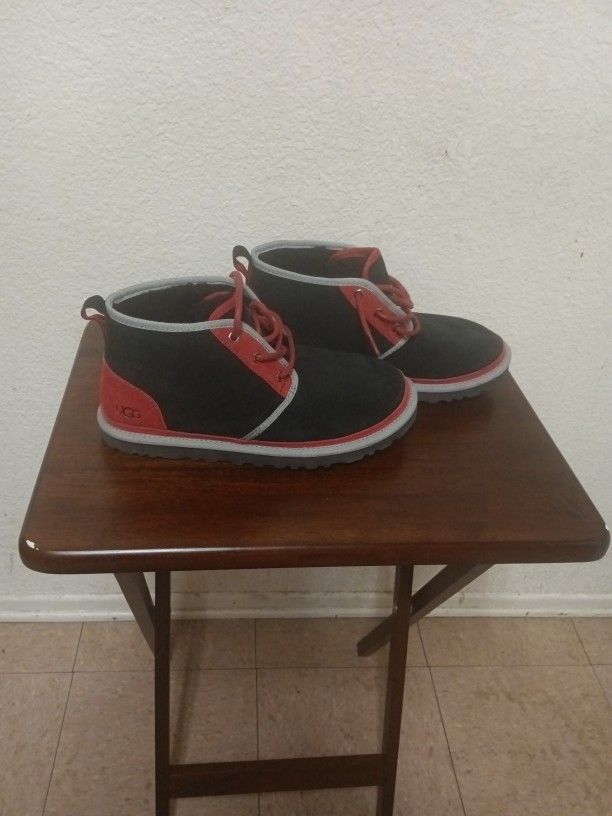 UGG