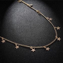 ✔️ Gold Stars Choker