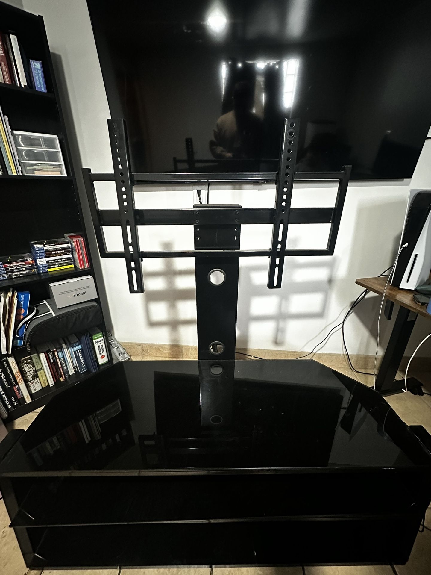 TV Stand And Mount 