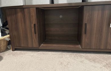 Tv stand