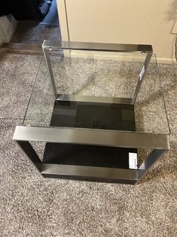 GLASS END TABLE