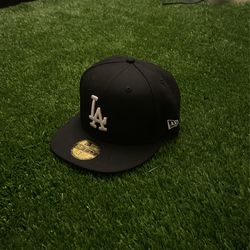 Black La Hat