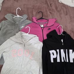 Juniors Medium And Small Sweaters 