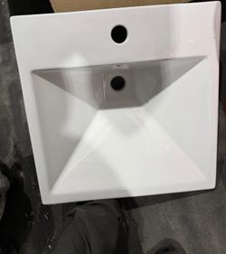 New Sink 18” X 18”