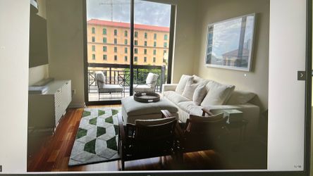 West Elm Rug 8x10 almost new
