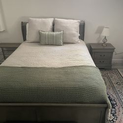 Grey Queen Bed Set 4pc