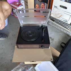 Bluetooth Vinyl Player 