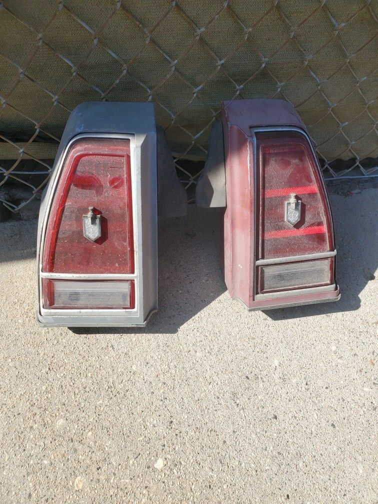Monte Carlo Tail Light Assembly Complete Left And Right