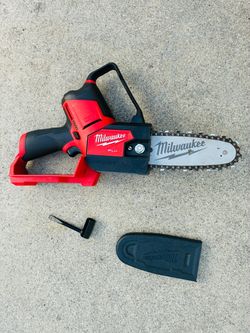 Milwaukee 12V Fuel 6 in. Hatchet Pruning Saw (TOOL ONLY)